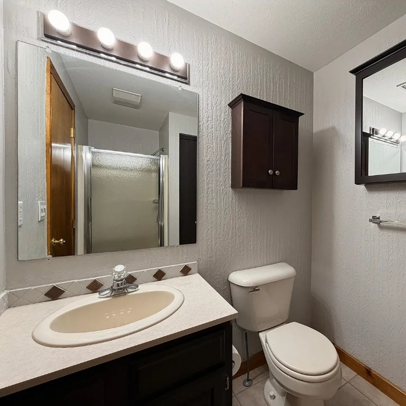 Building Photo - 17 Bayberry Dr