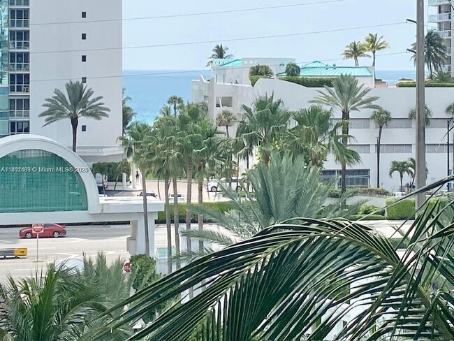Building Photo - 16400 Collins Ave