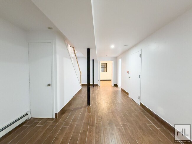 Building Photo - GREENE AVENUE / Spacious Bed-Stuy 2-Bed 1....
