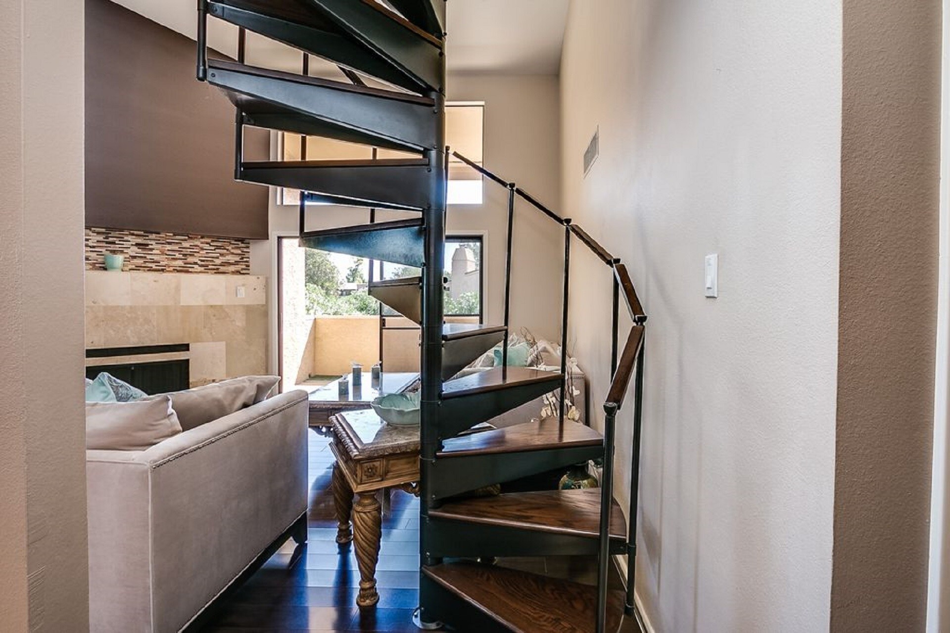 Building Photo - 7950 E Starlight Way