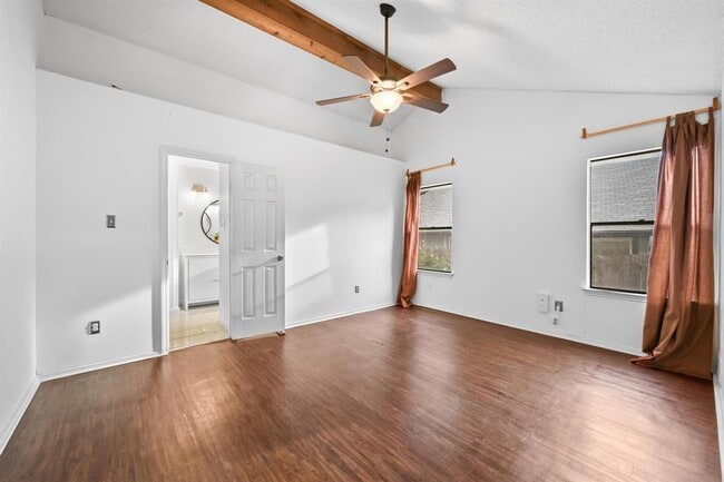 Building Photo - 7811 Finch Trail