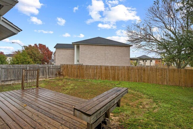 Building Photo - 1908 Matagorda Dr