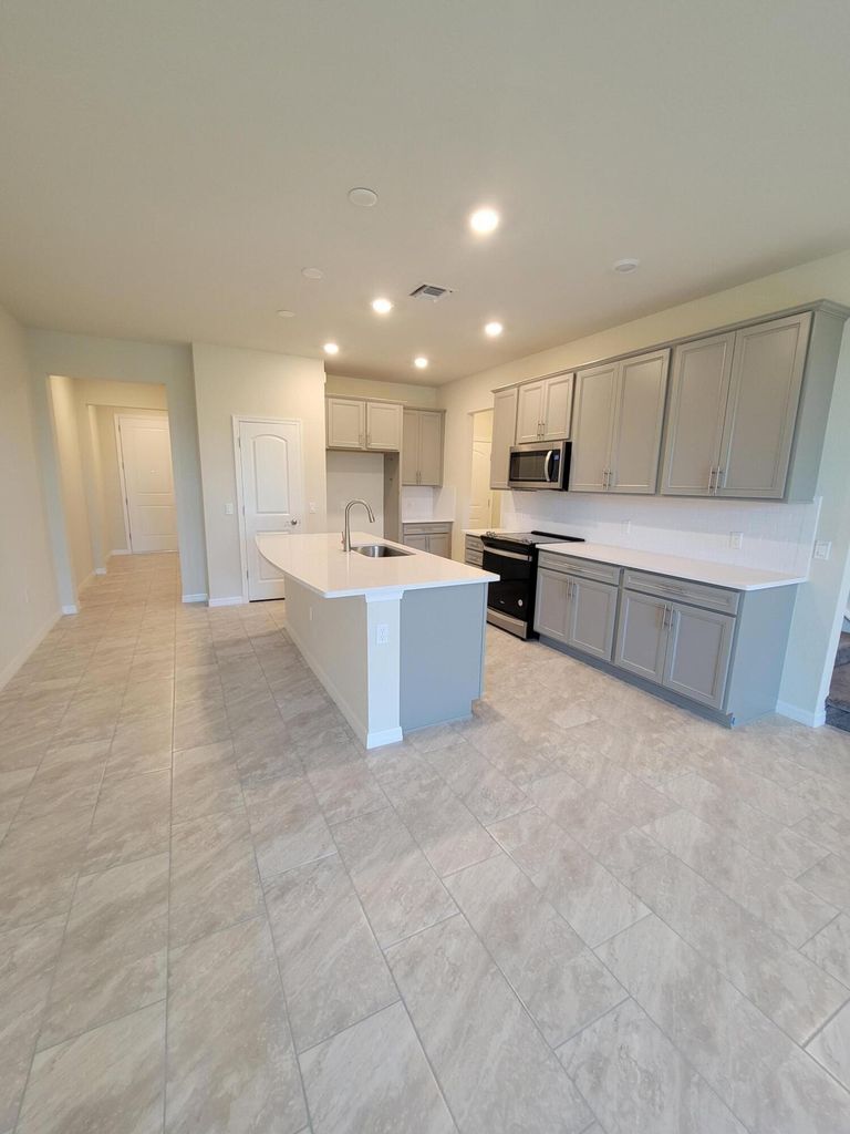 Building Photo - 4850 Indio Trl