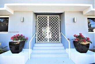 Building Photo - 8260 Byron Ave