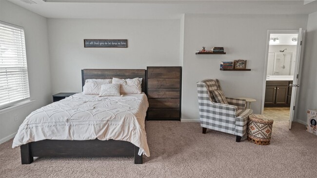 Building Photo - Stylish 3 Bedroom Home in in The Commons – Richmond Hill Living at Its Finest