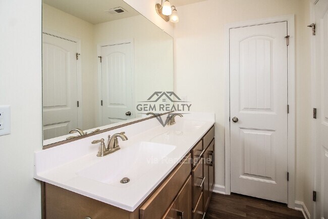 Building Photo - 6184 Belay Dr