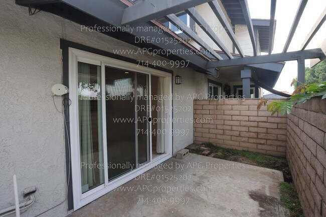 Building Photo - 8229 Woodland Dr