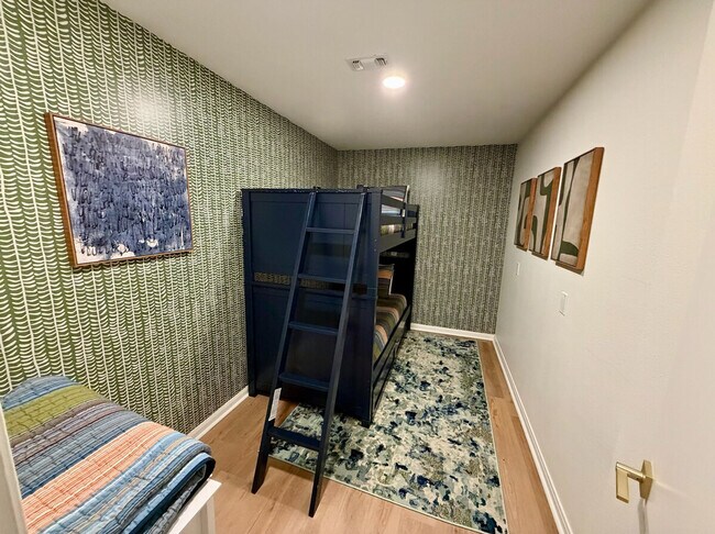 Building Photo - 515 Golden Eagle Loop