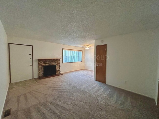 Building Photo - 6080 SW Valley Ave