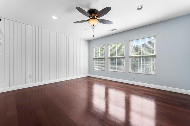 Building Photo - 28225 Clementine Dr