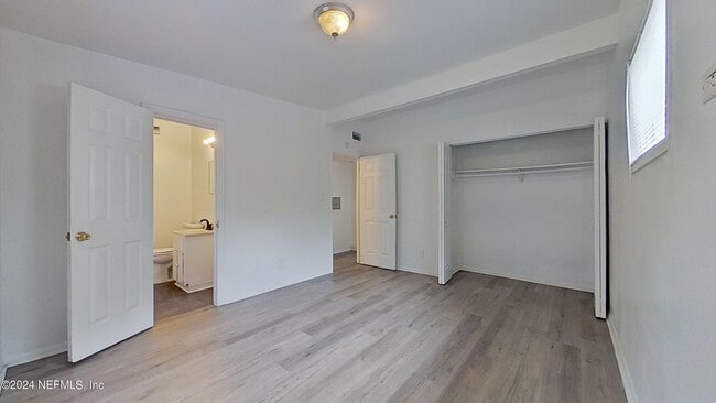 Building Photo - 2612 Ector Rd N