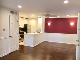 Building Photo - 18645 Hatteras St