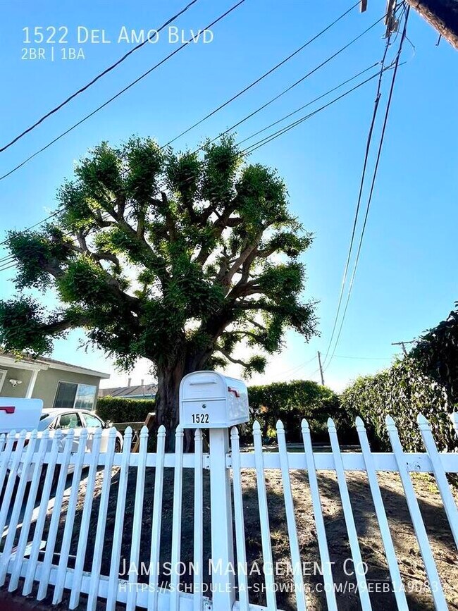 Primary Photo - 1522 Del Amo Blvd