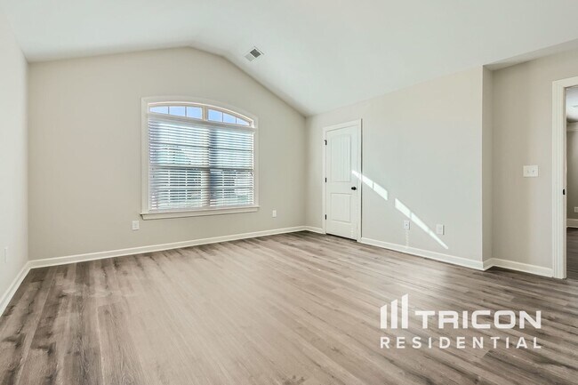 Building Photo - 273 Enfield Ln