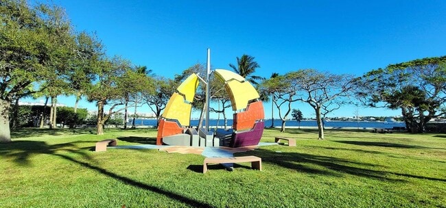 Building Photo - 890 N Federal Hwy