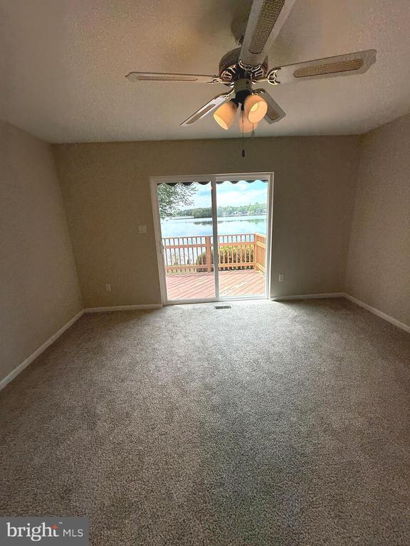 Building Photo - 9 Piegan Ln