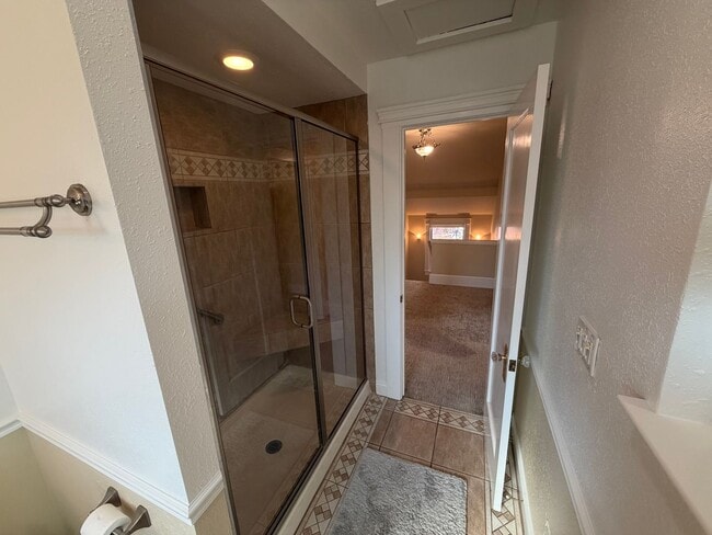 Building Photo - East Sacramento Home | 3 bedroom / 2 bathroom |1 bedroom 1 bath ADU | Available Now!