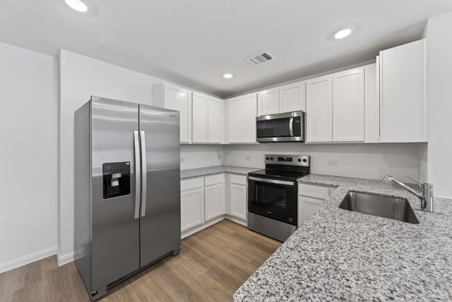 Building Photo - 2065 E Gemini Dr