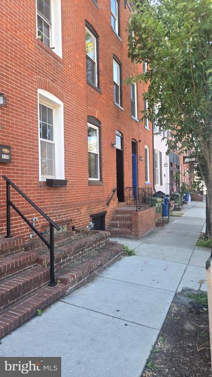 Building Photo - 1138 S Hanover St