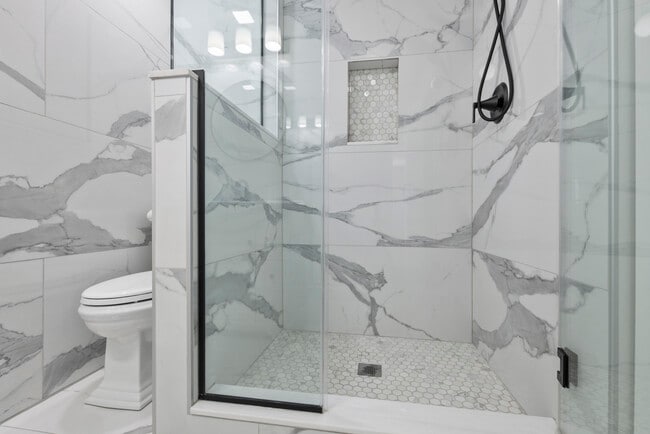 Building Photo - 6840 Oak View Ct