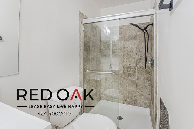 Building Photo - 10535 Lindley Ave