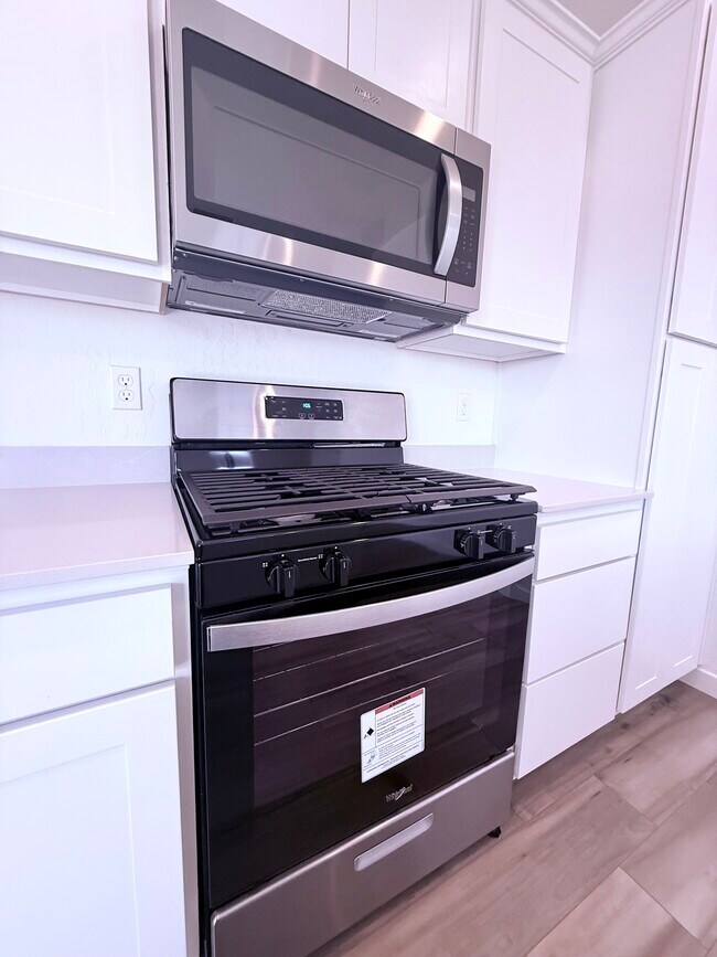 Building Photo - 6461 W Austin Wy