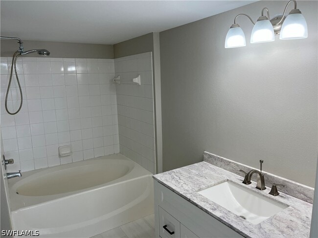 Building Photo - 8735 River Homes Lane