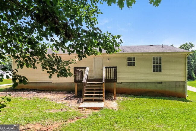 Building Photo - 60 Hunters Ridge Ct