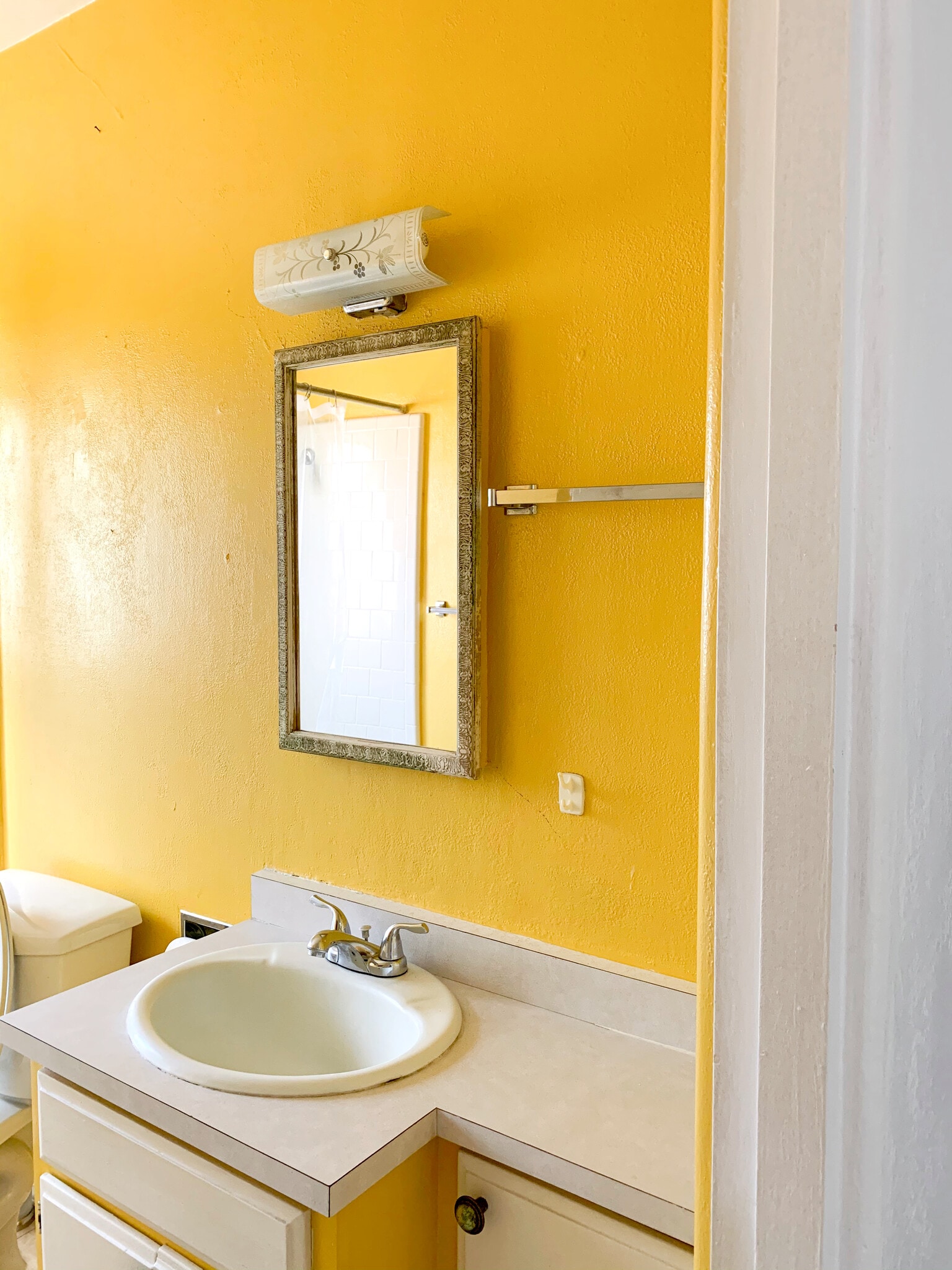 Building Photo - 417 Princeton Dr SE