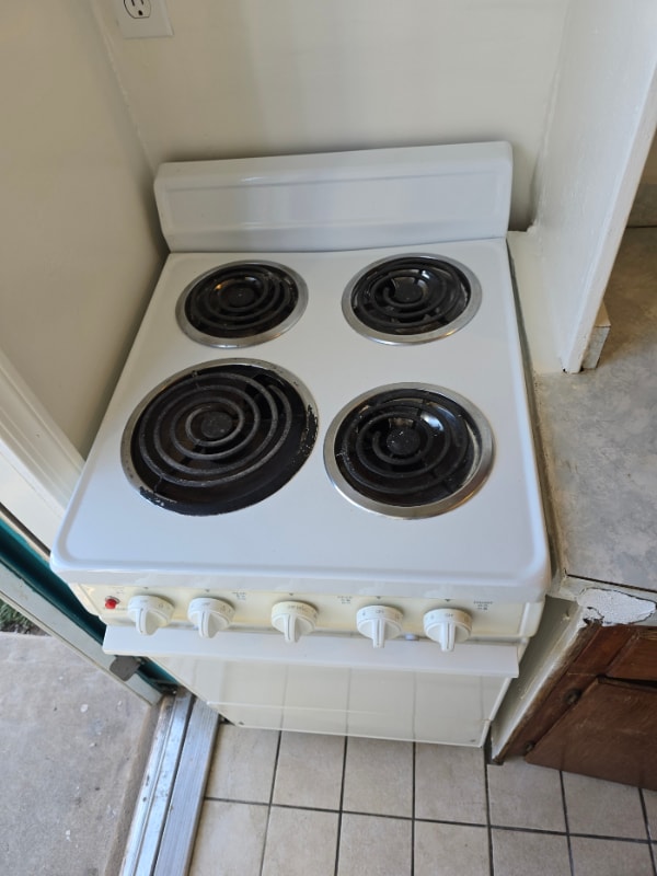 Building Photo - 2866 N Alvernon Way