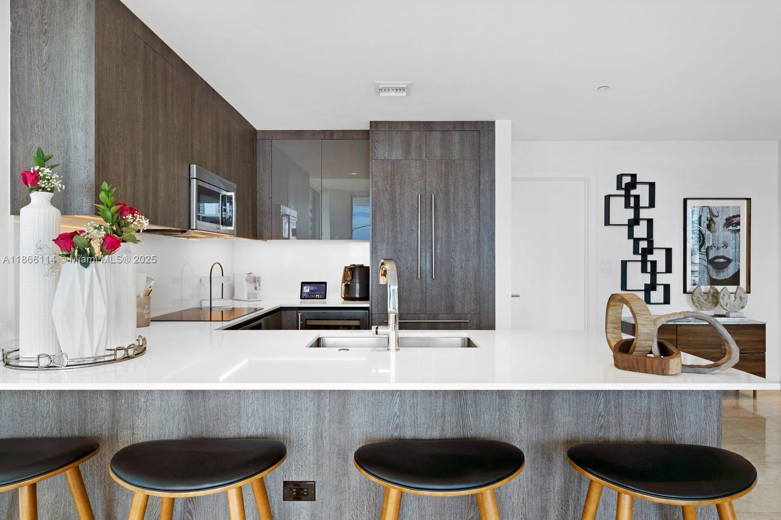 Building Photo - 88 SW 7th St