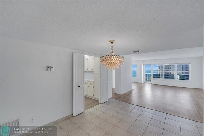 Building Photo - 3500 Galt Ocean Dr