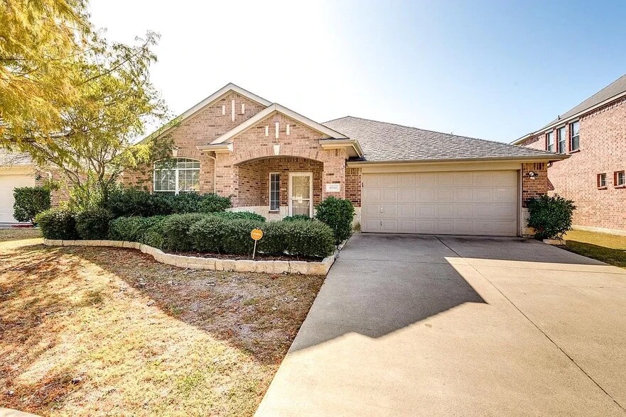 Building Photo - 4844 Grinstein Dr