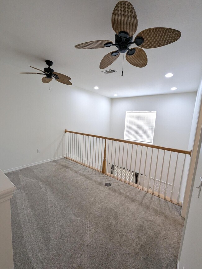 Building Photo - 1537 Bentley Cir