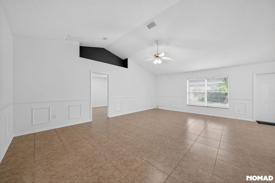 Building Photo - 1281 SW San Esteban Ave