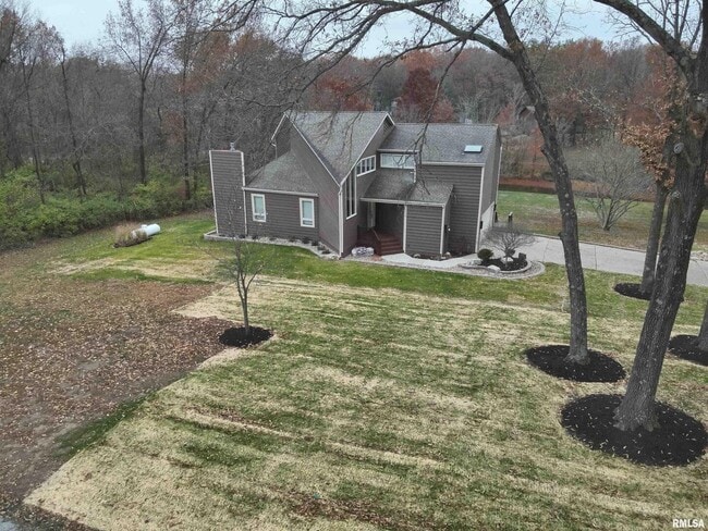 Building Photo - 16429 N Hawthorne Ln