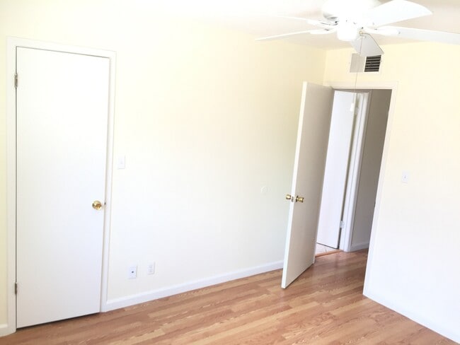 Building Photo - 6515 Azuelo Ave NW