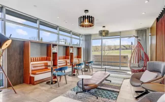 Building Photo - 145 Riverhaven Dr