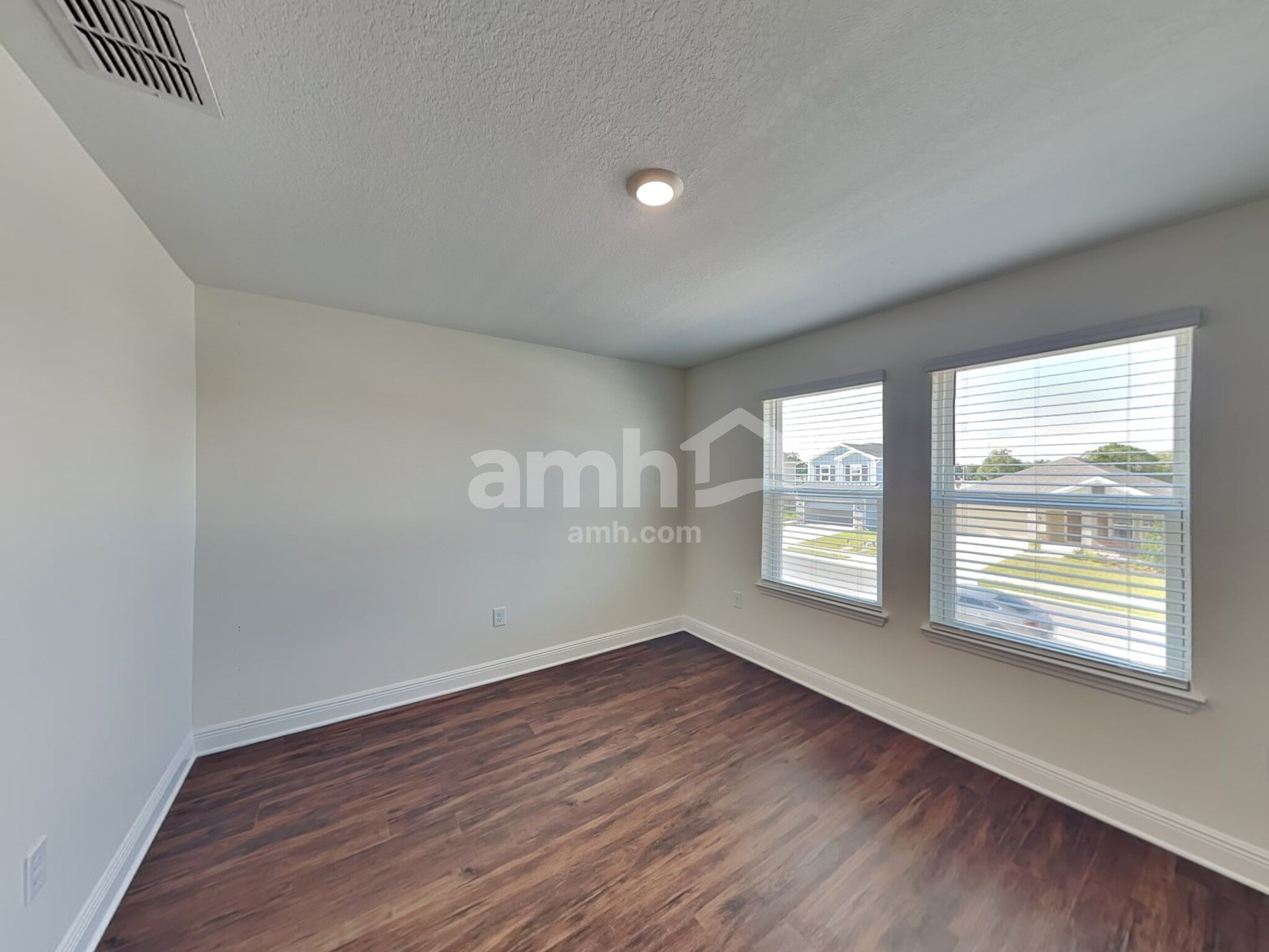 Building Photo - 14609 Cedar Ml Dr