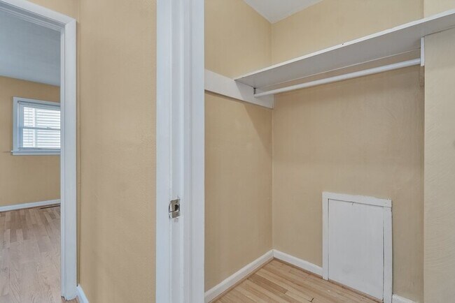 Building Photo - 2484 Jasper Ct