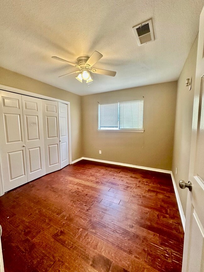 Building Photo - 7410 Frostview Ln