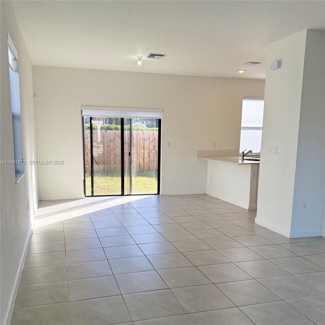 Building Photo - 13370 SW 287th Ter