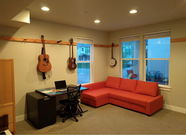 Entryway room - 315 E Oak Hollow Dr