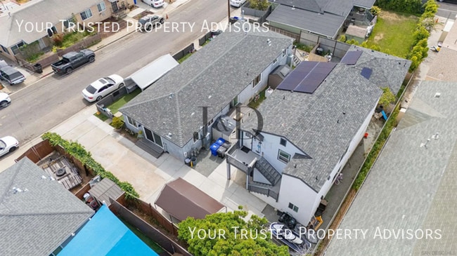 Building Photo - 6750 N Elman St