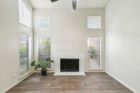 Building Photo - EAST POINT