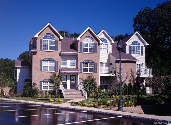 Primary Photo - 62 Pinnacle Dr