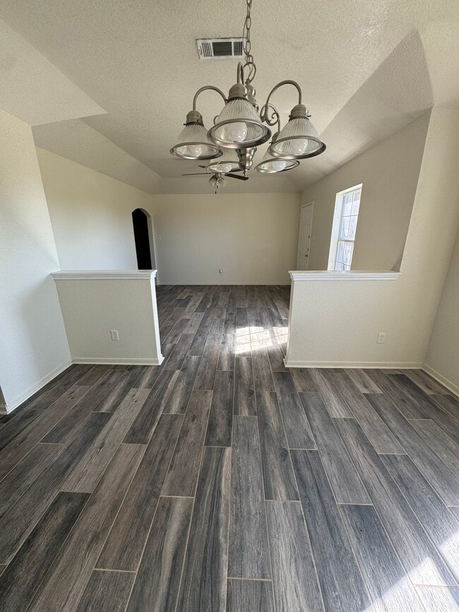 Building Photo - 1701 Prestige Loop