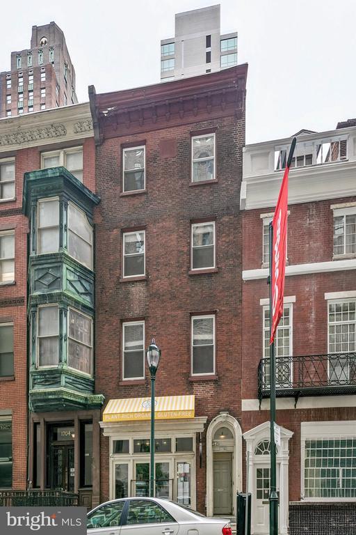Building Photo - 1706 Locust St