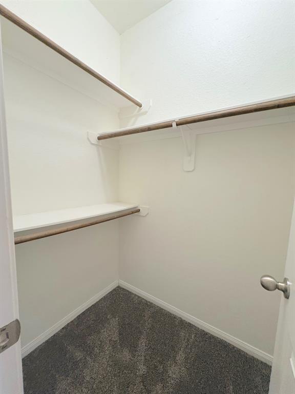 Building Photo - 313 S 6th St