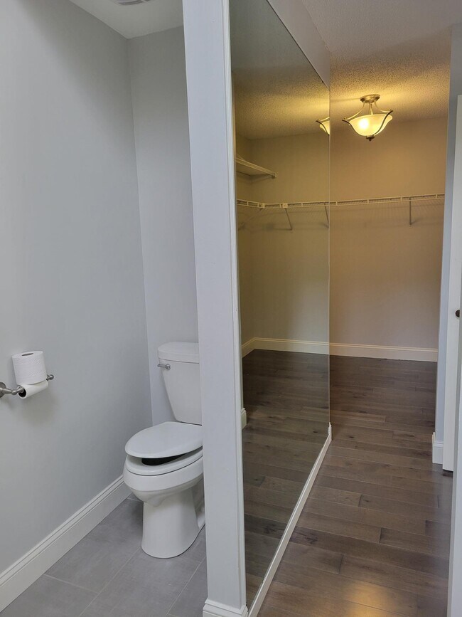 Building Photo - 116 Knollwood Ln